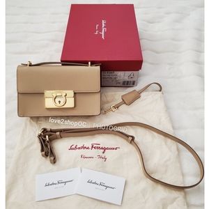 Ferragamo Aileen Small Top Handle Bag Bisque